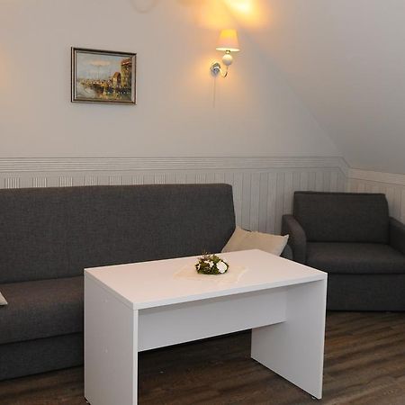 Pension Villa Karmelia ダルウフコ 部屋 写真